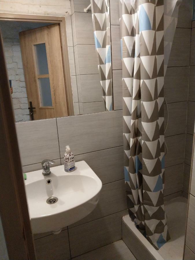 Апартаменты Fajne Stylowe Studio Z Aneksem Kuchennym Познань Экстерьер фото